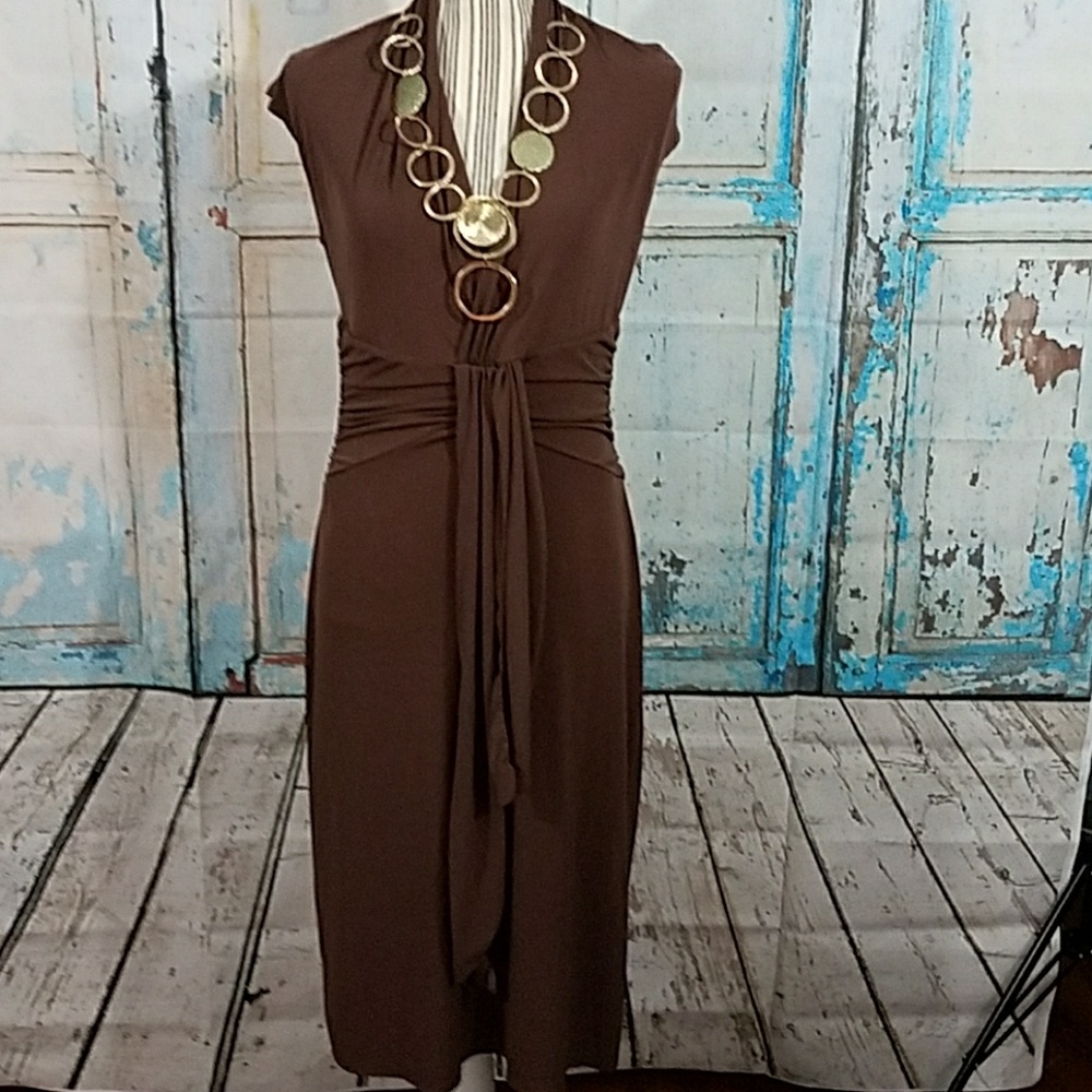 Coffee capped sleeve drape front dress